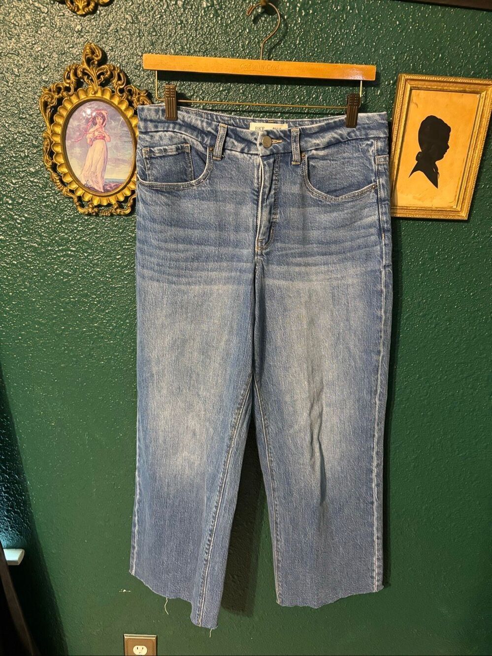 BKE Billie Slim Fit High Rise Cropped Leg Light Jeans Sz 29